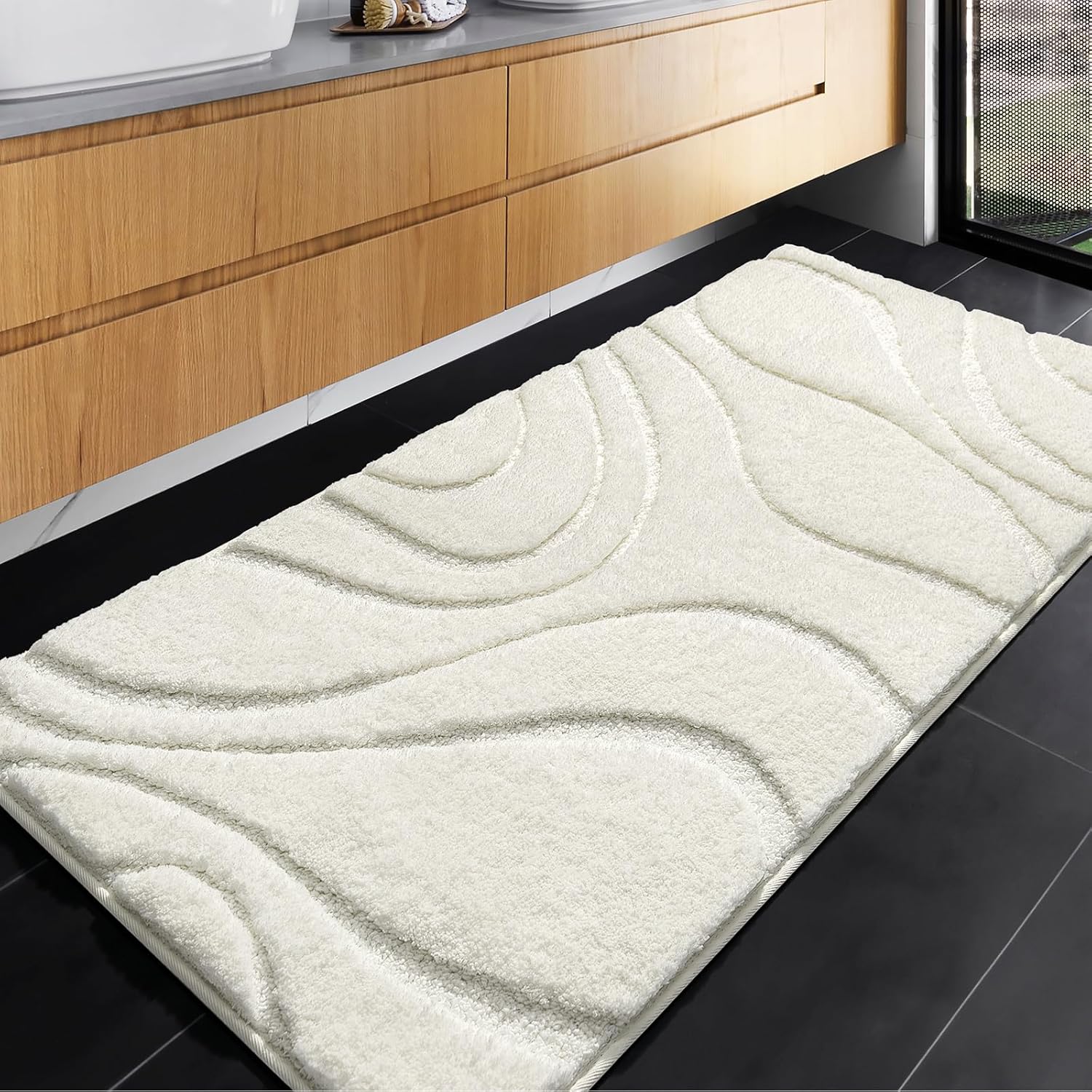 DEXDE Bathroom Rugs Mat Runner 24x60 Inch, Light Gray Bath Rugs Ultra Plush Fluffy Long Non-Slip Machine Wash Dry Bath Mats Large Soft Absorbent Microfiber Carpet for Bathroom Floor Tub Shower