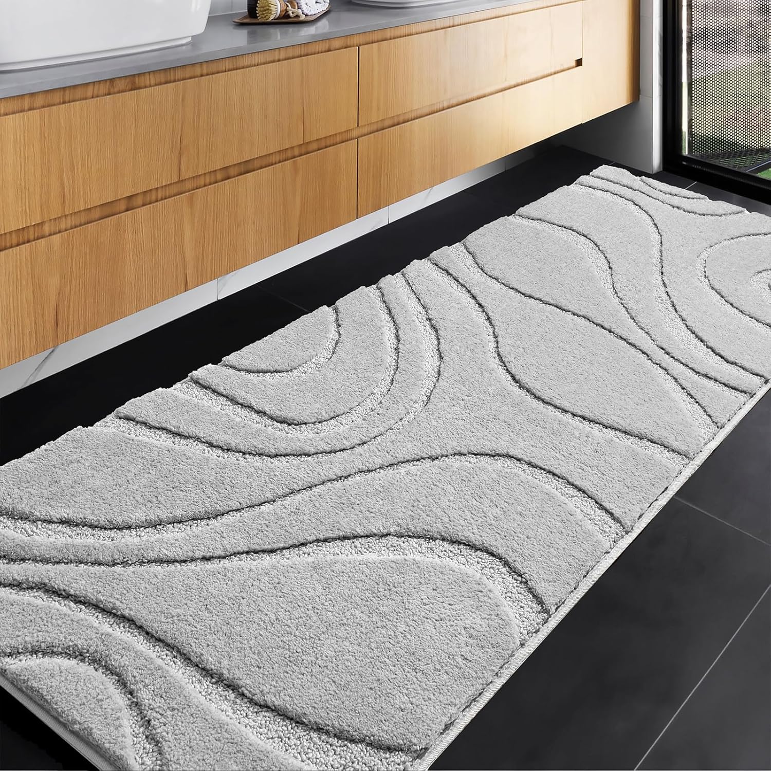 DEXDE Bathroom Rugs Mat Runner 24x60 Inch, Light Gray Bath Rugs Ultra Plush Fluffy Long Non-Slip Machine Wash Dry Bath Mats Large Soft Absorbent Microfiber Carpet for Bathroom Floor Tub Shower